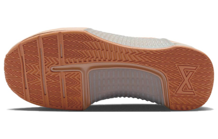 Nike Metcon 9 Low Топ Кроссовки для тренировок Женские Янтарно-коричневый