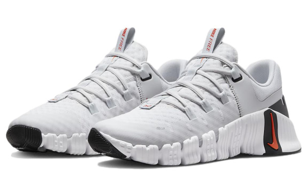 Nike Free Metcon 5 Амортизация Противоскользящие Низкие Кроссовки для тренировок Женские Серый Белый