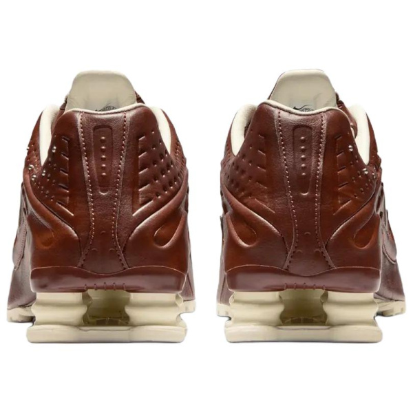 Nike Shox R4 Беговые кроссовки Женские Розовое дерево Коричневый