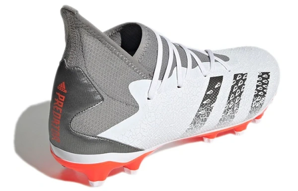 Adidas Predator Freak .3 MG Многофункциональный противоскользящий устойчивый к истиранию