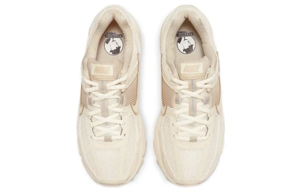 Nike Zoom Vomero 5 Амортизация Низкий Топ Повседневные Тренировки Городской Коммутирующие Беговые кроссовки Женские