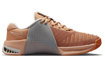 Nike Metcon 9 Low Топ Кроссовки для тренировок Женские Янтарно-коричневый