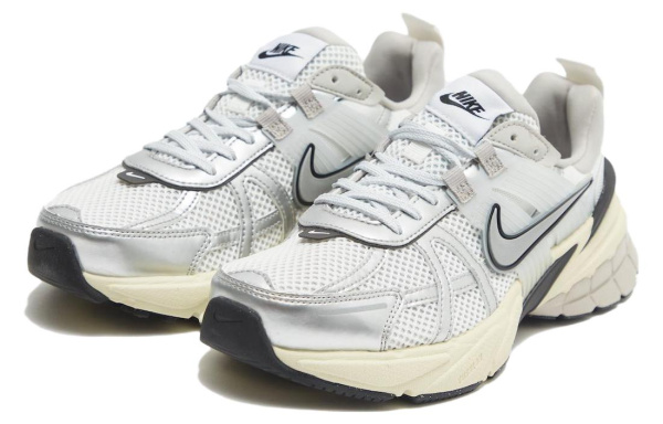 Nike V2K Run Дышащий Низкий Топ Повседневные Городские Коммутационные Беговые Кроссовки Женские Белые Серебряные
